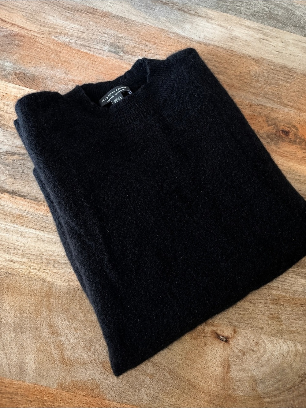Saks Fifth Avenue 100% Cashmere Black Crewneck Sweater Women’s Classic Luxury